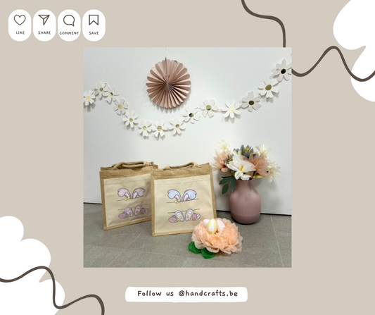 🌸🐣 Paaszak maat M (30 x 30 x 19 cm) 🐰💙
